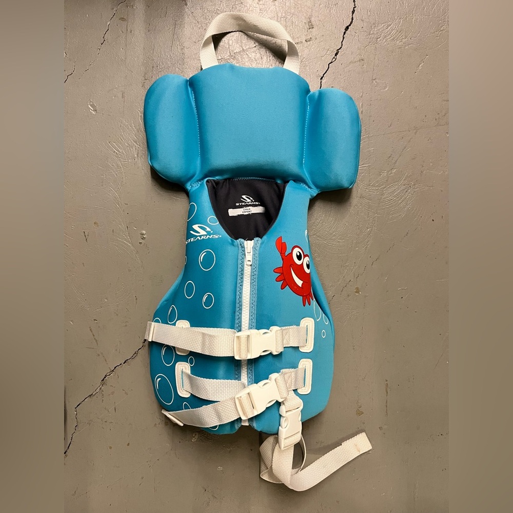 Stearns Children’s Blue Life Jacket with crab print